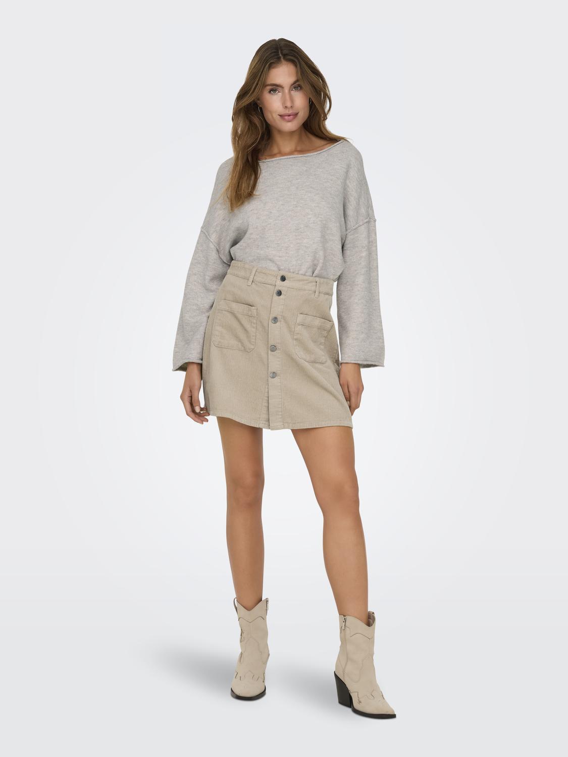 model_shot-front_full