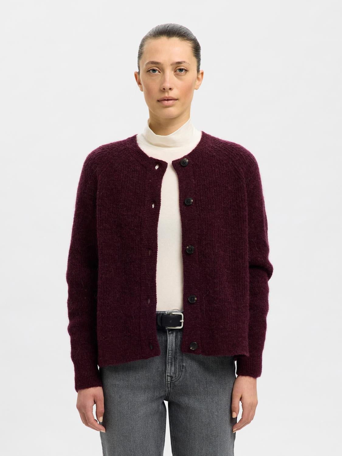 model_shot-front