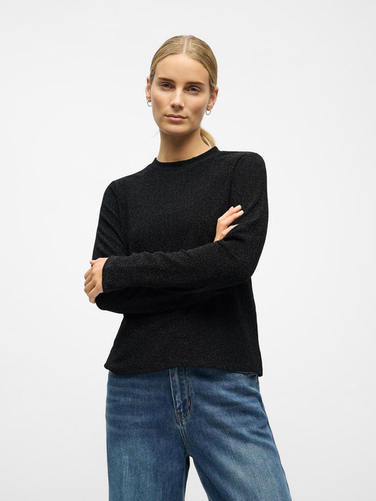 model_shot-front