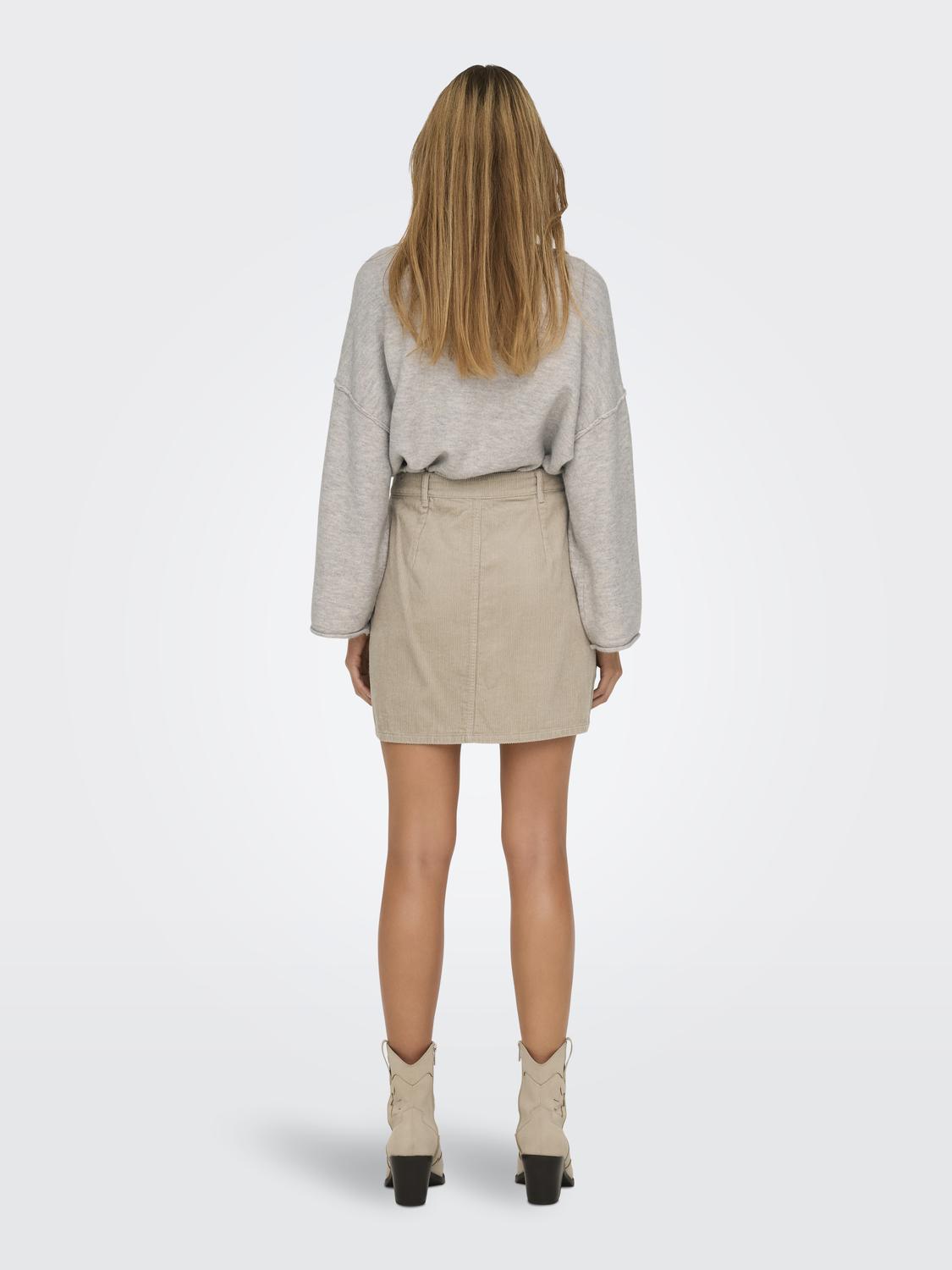 model_shot-back
