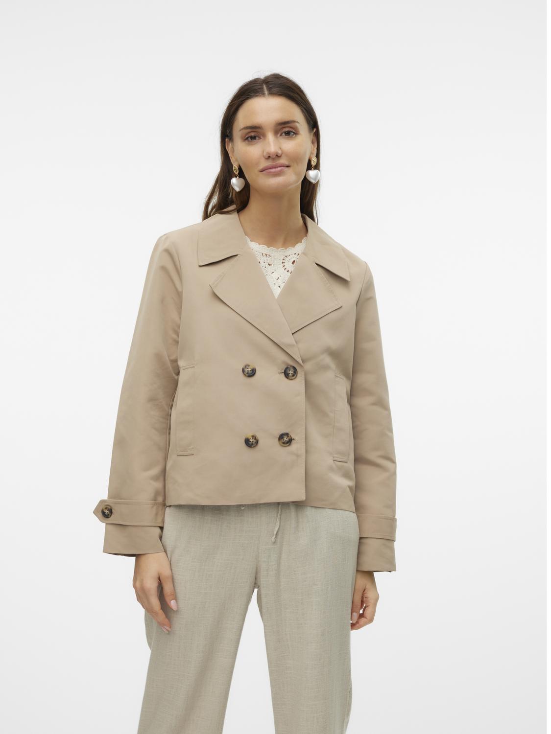 model_shot-front