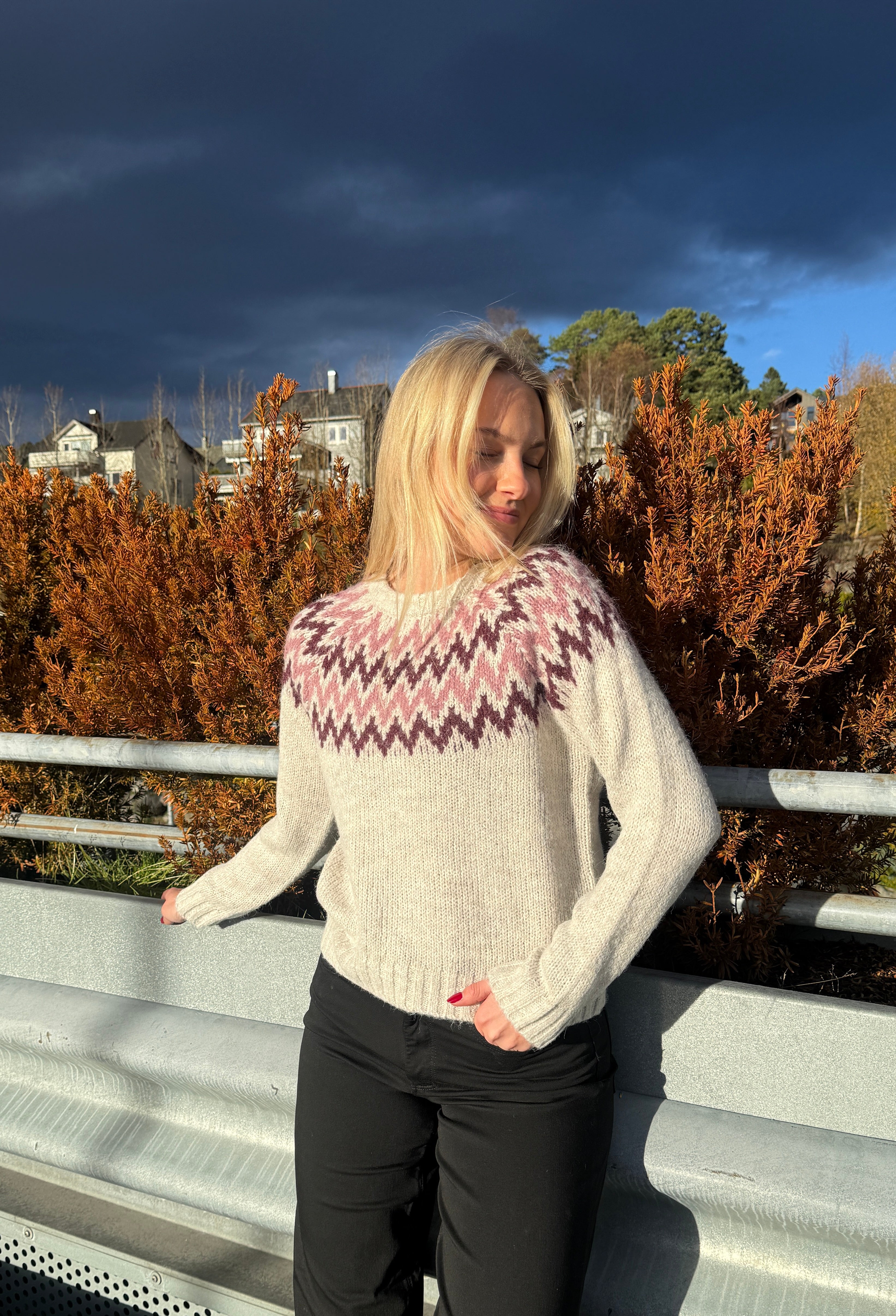 VITONI Pullover - Super Light Natural Melan