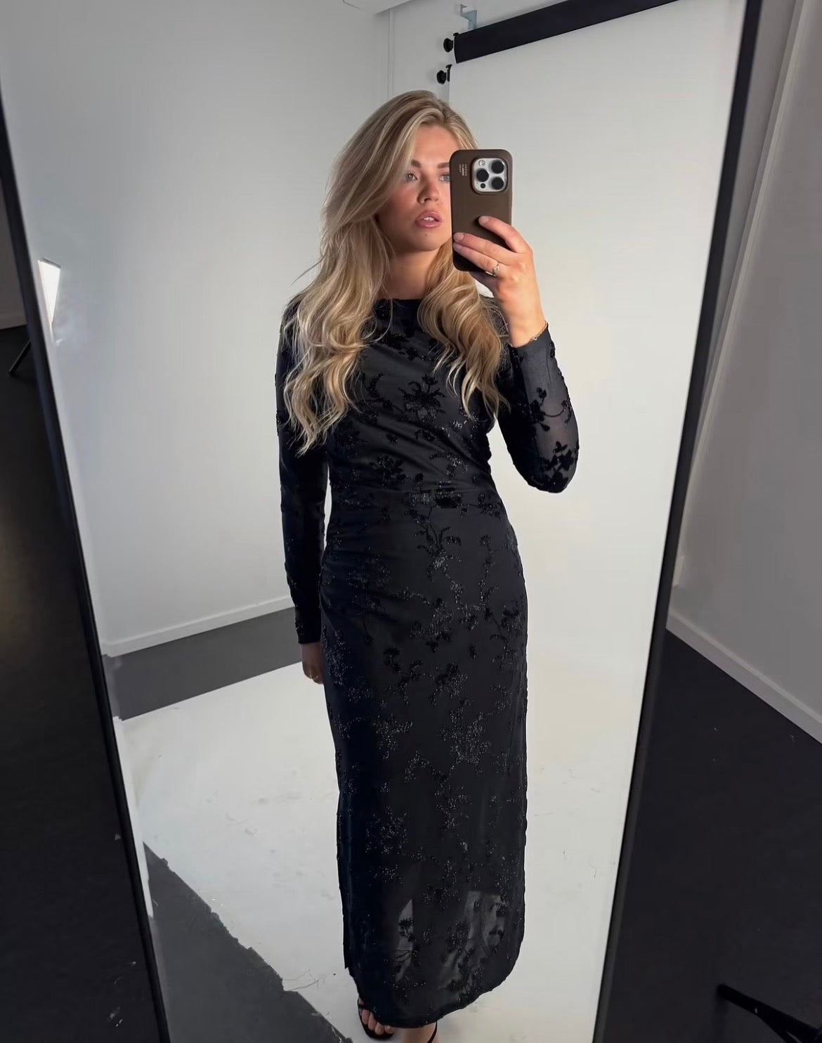 VIMIRANDA Midi Dress - Black Beauty