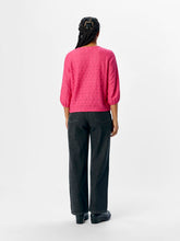 Last inn bildet i Galleri-visningsprogrammet, model_shot-back
