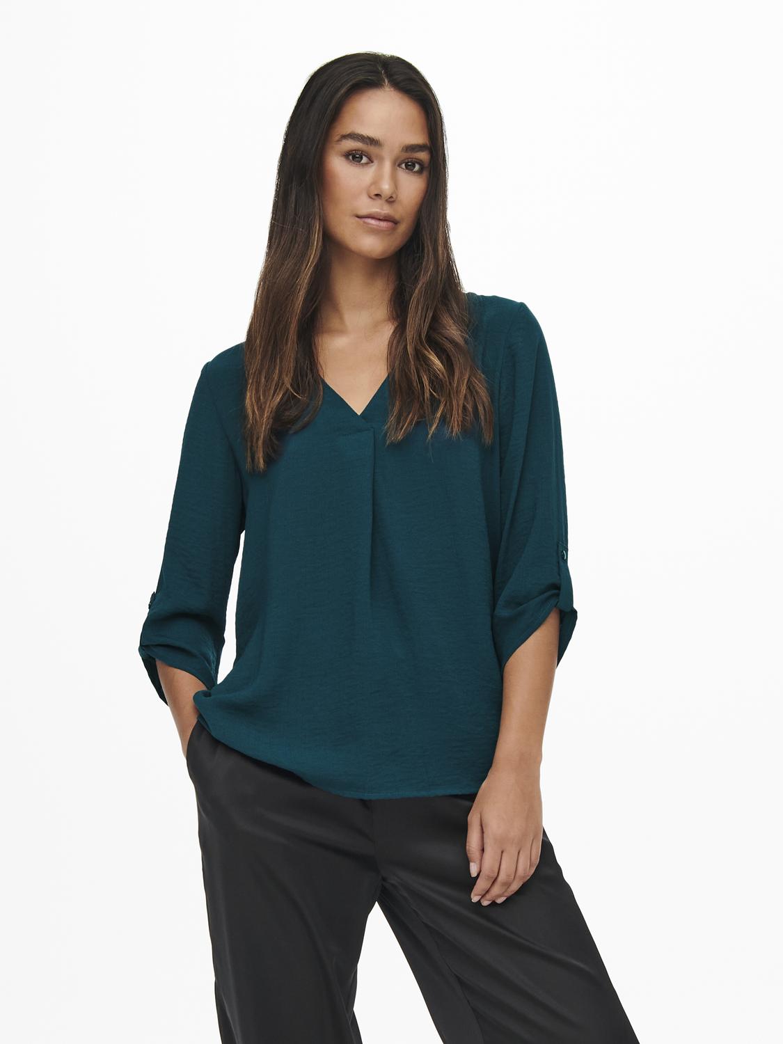 model_shot-front