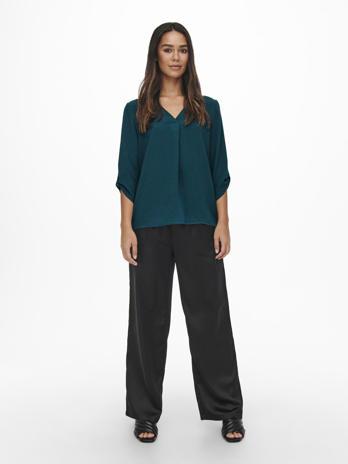model_shot-front_full