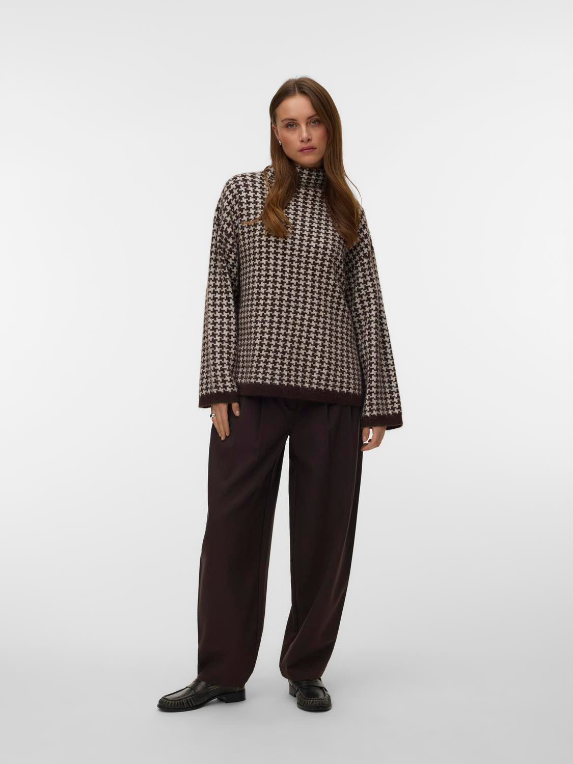 model_shot-front