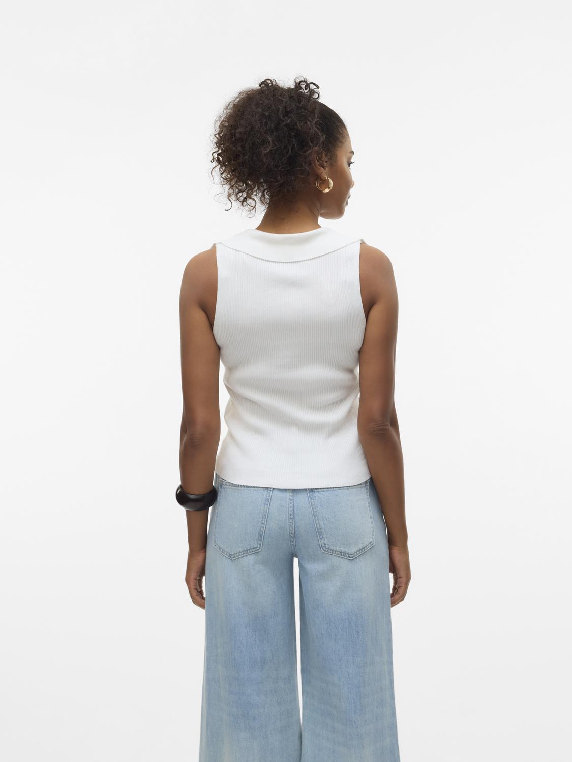 model_shot-back