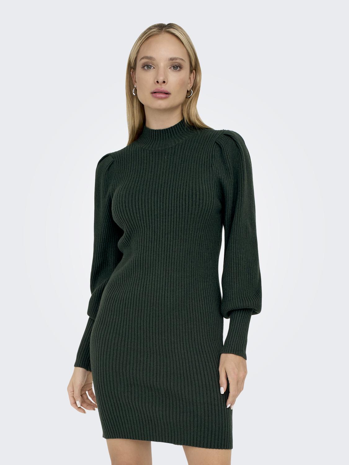 model_shot-front