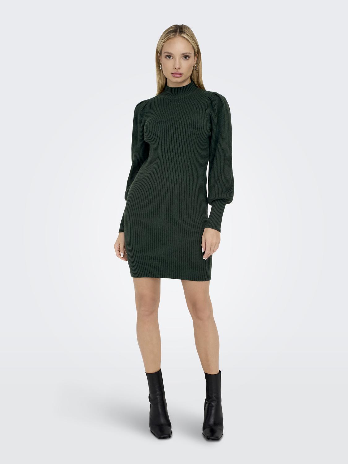 model_shot-front_full