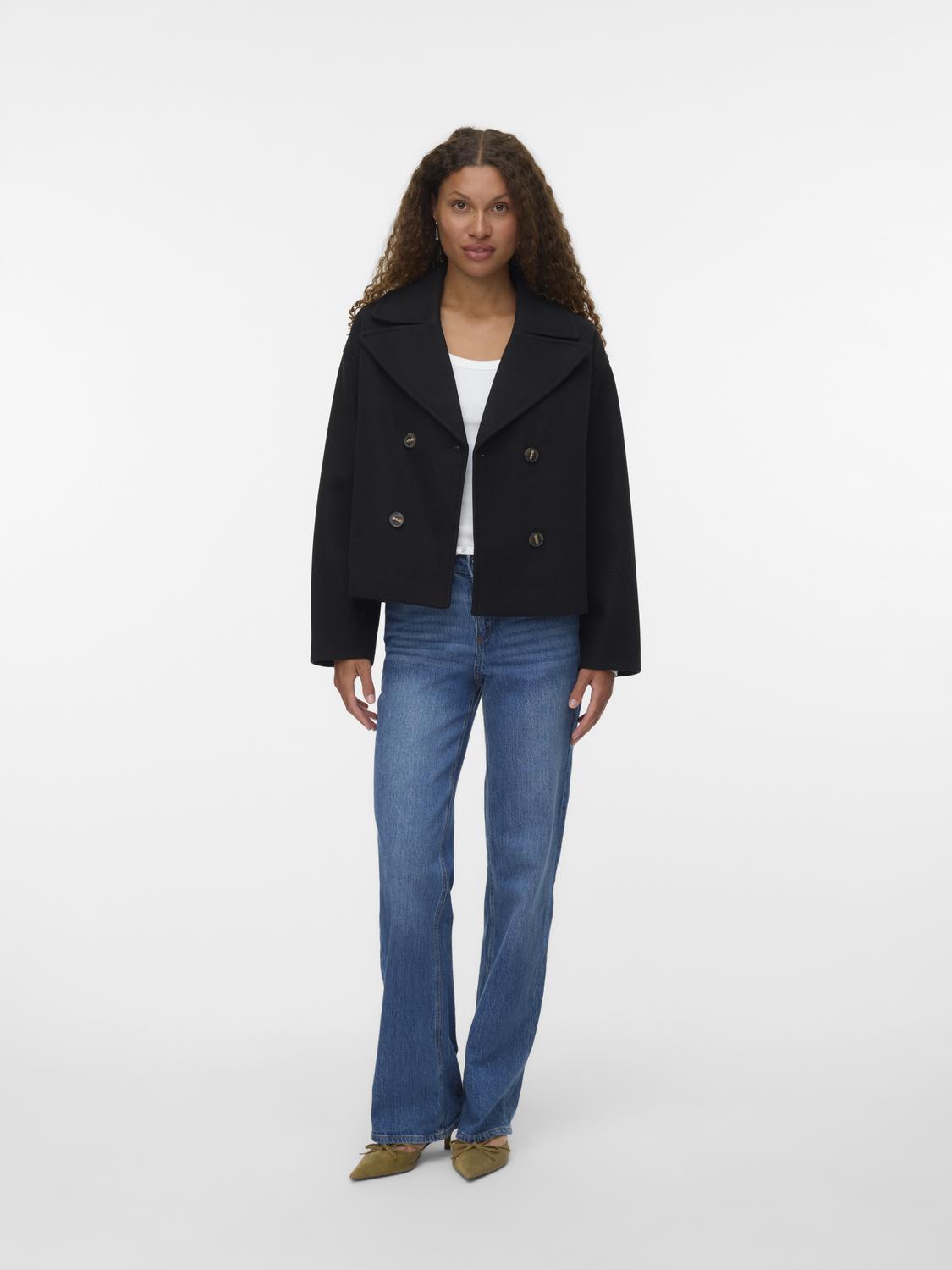 model_shot-front