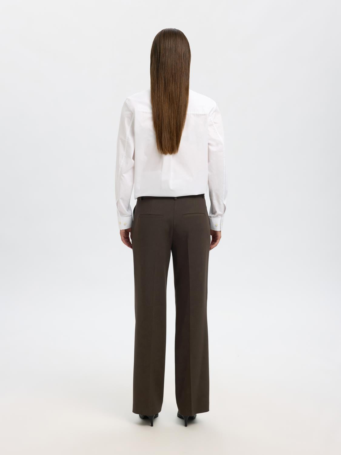 model_shot-back
