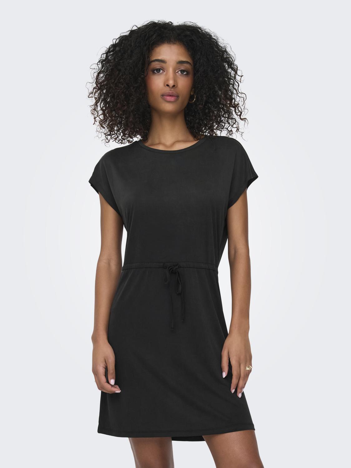 model_shot-front