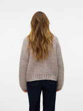 Last inn bildet i Galleri-visningsprogrammet, model_shot-back
