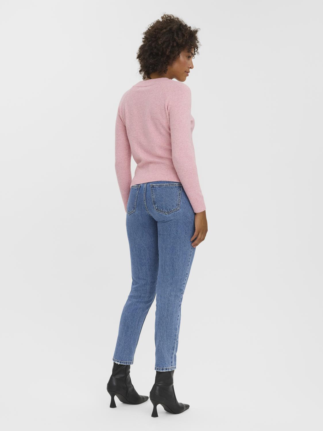 model_shot-back
