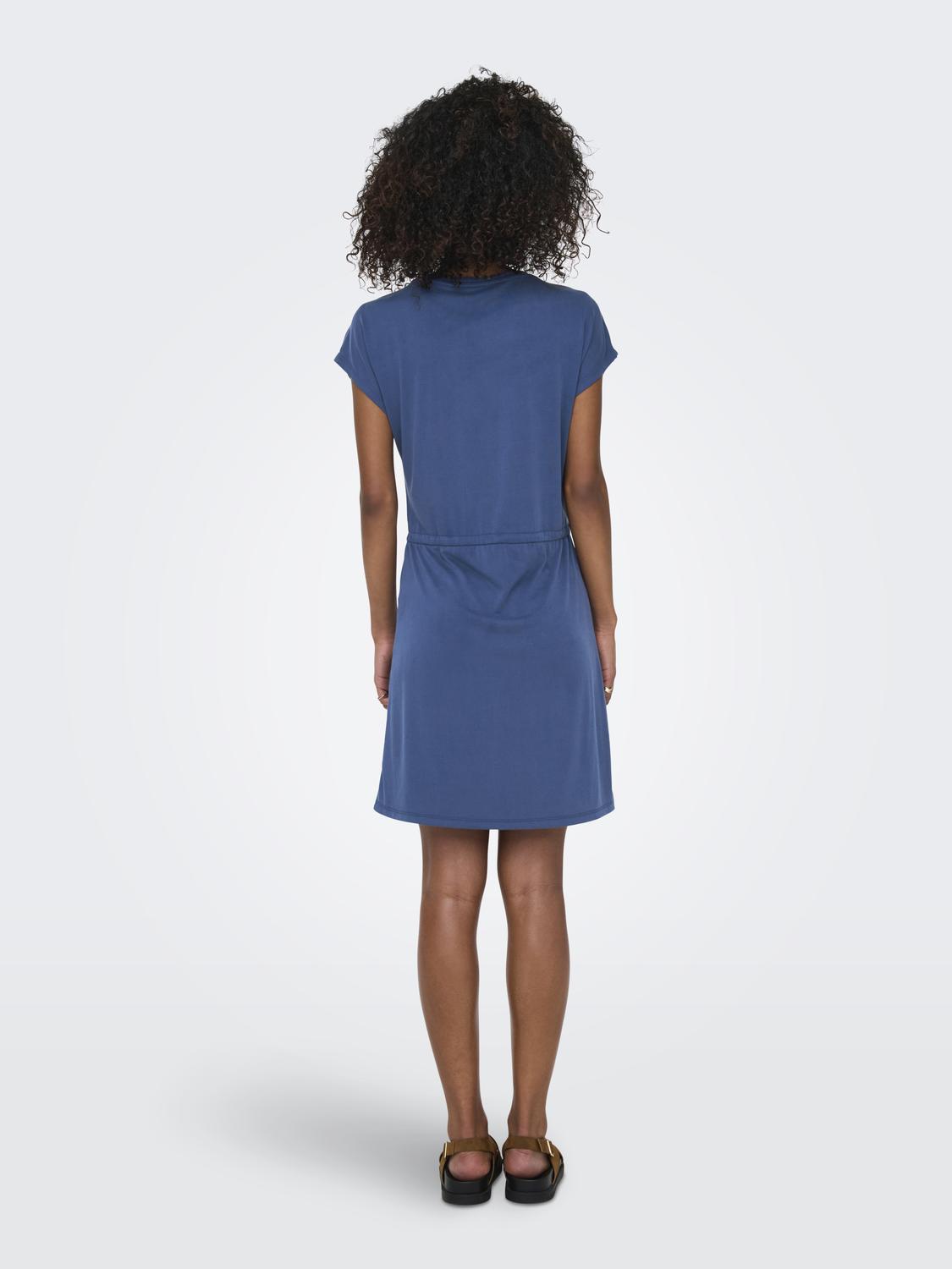 model_shot-back