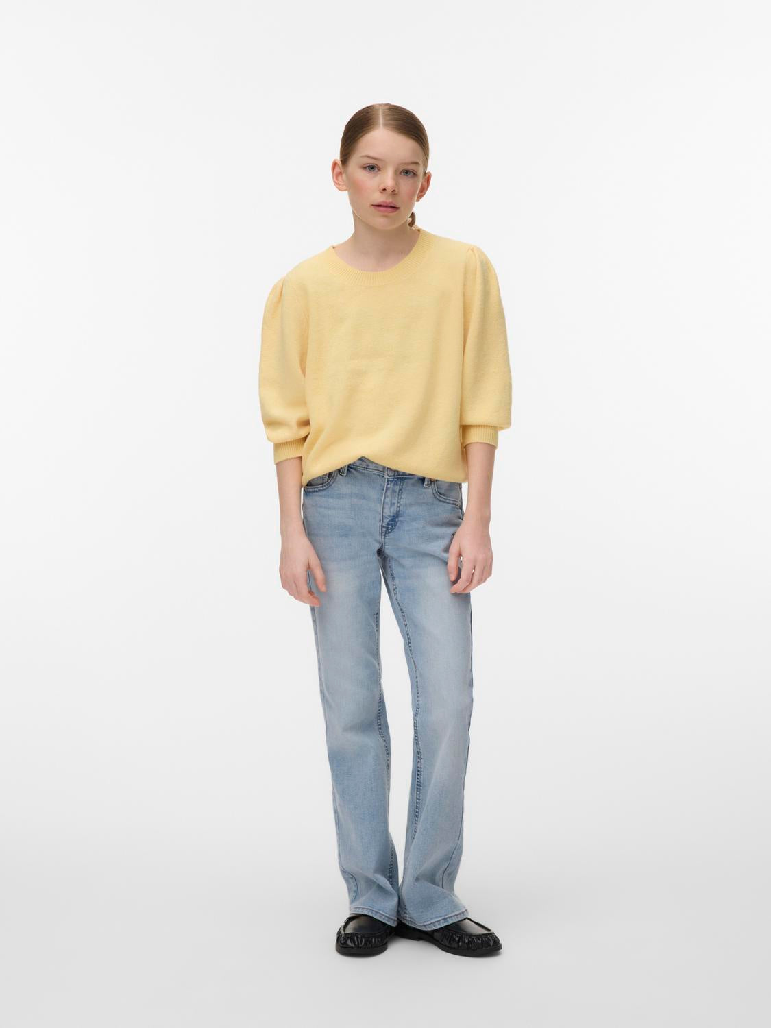 model_shot-front