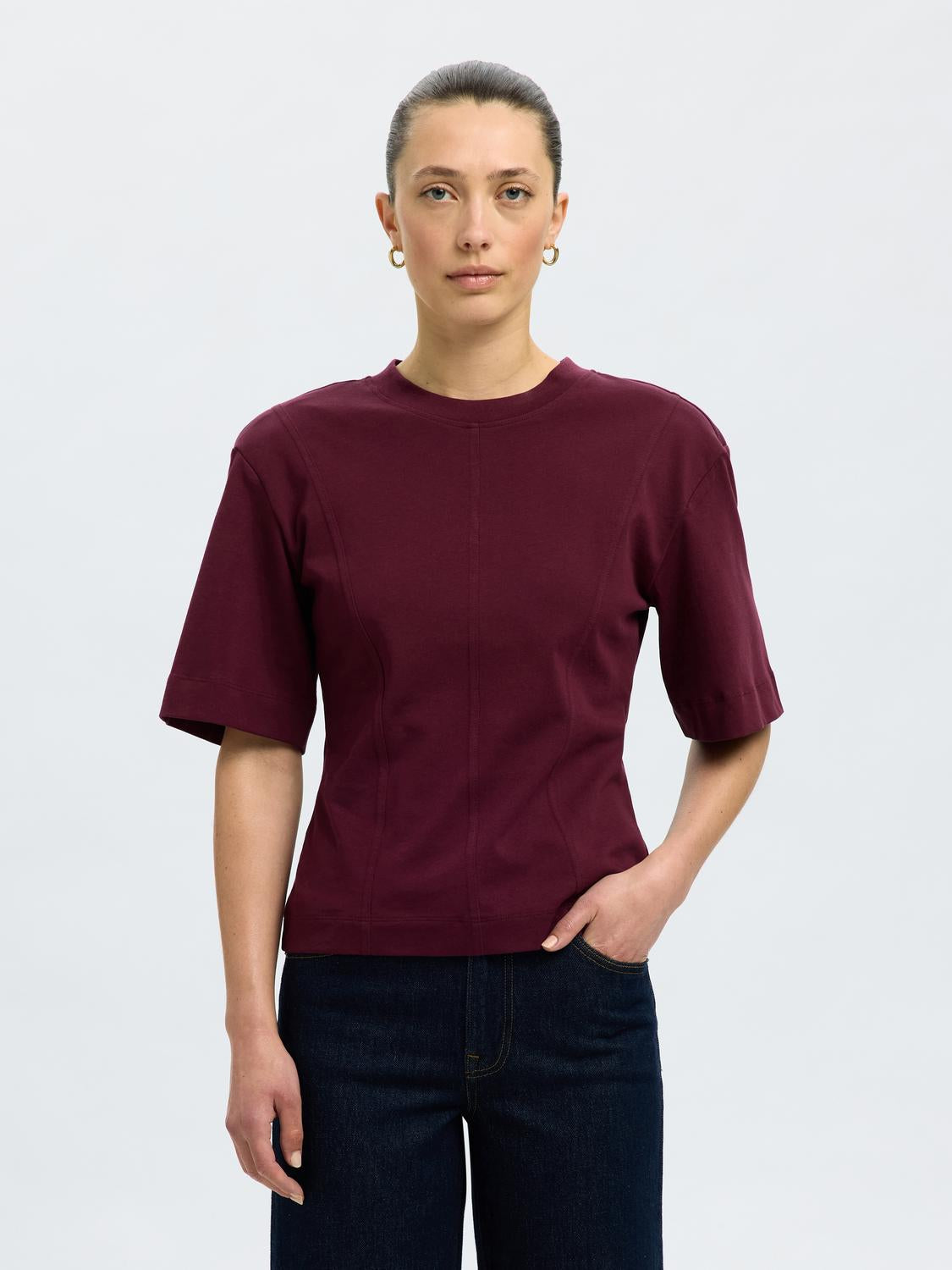 model_shot-front