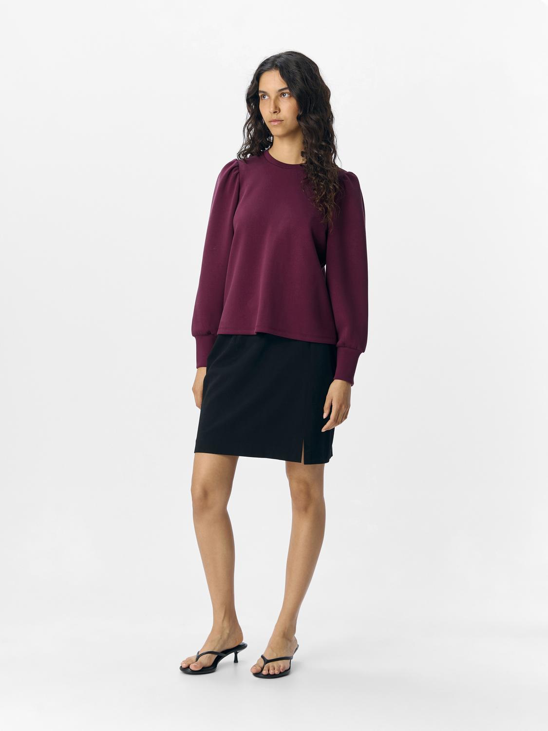 model_shot-front_full