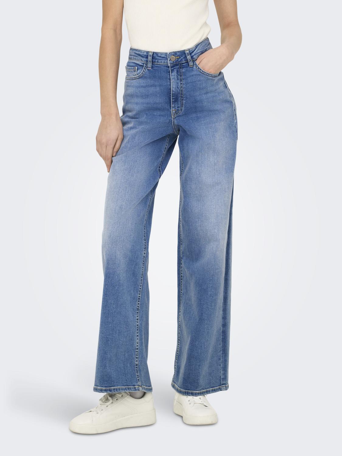 model_shot-front