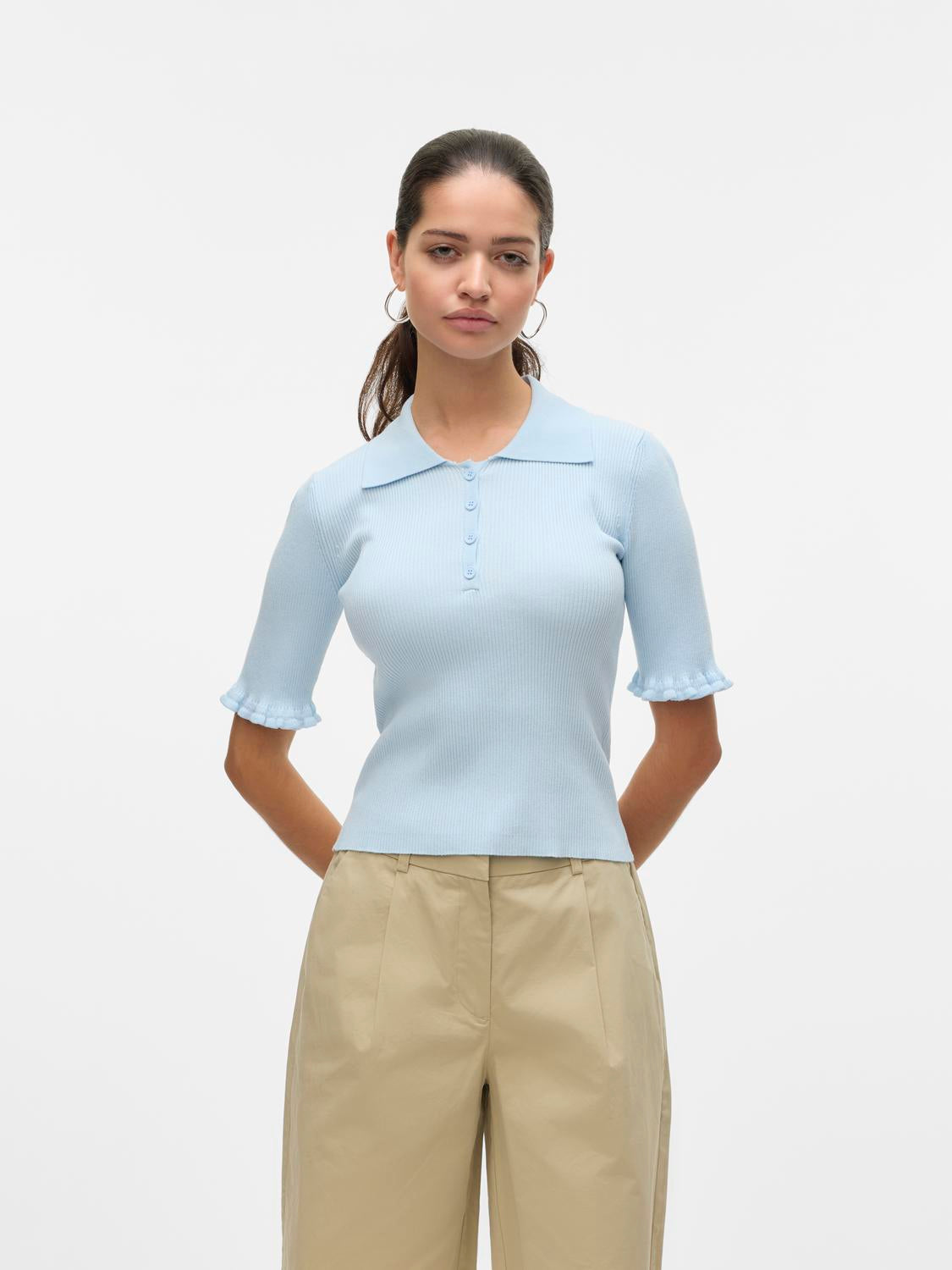 model_shot-front